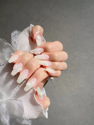 ネイル I-nailロング /ワンホン/キラキラのネイルデザイン