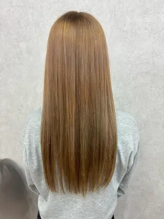 ロング カラー 佐藤 琴海のヘアスタイル