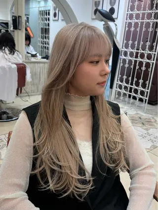 ロング ウルフ/レイヤー /パーマ ナユタのヘアスタイル