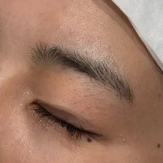 アイブロウ fors梅田店所属・33SASA いつきの眉毛・アイブロウイメージ