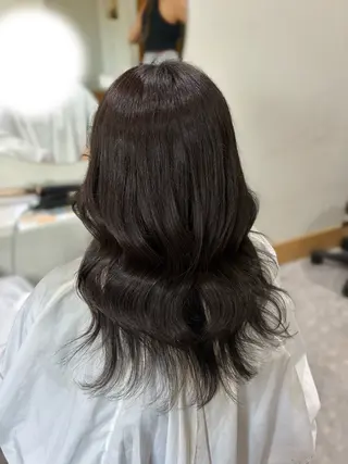 ミディアム カラー 梅原 姫🍬🐰のヘアスタイル