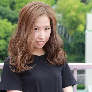 セミロング カラー Viage （ビアージュ）のヘアスタイル