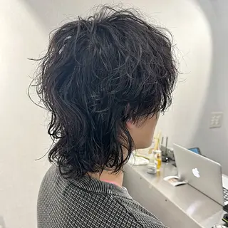 メンズ 表参道フェザーパーマ ニュアンスパーマのヘアスタイル