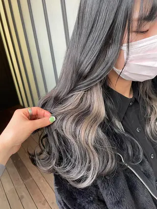 セミロング カラー ヘアアレンジ 🦄インナーカラー 🦄貫井彩花のヘアスタイル