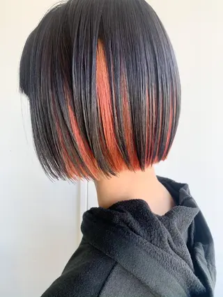 カラー nuu所属・💜ショート💜 ウルフ、ボブ二色亜美のヘアスタイル