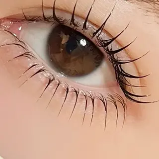 マツエク・マツパ noné所属・アイリスト kanonの眉毛・アイブロウイメージ