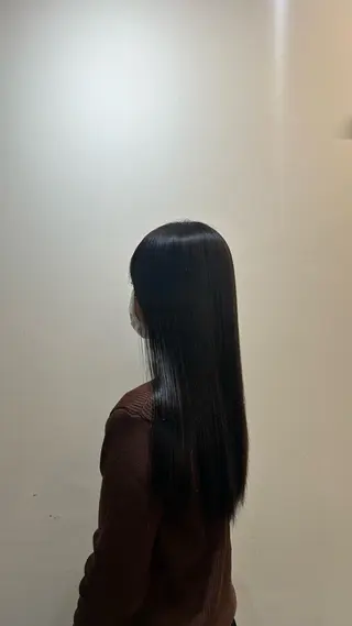 ロング ✨️ストレート ✨️髪質改善のヘアスタイル