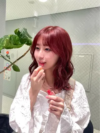 ミディアム カラー 菜々🫧新宿 透明感ケアブリーチのヘアスタイル