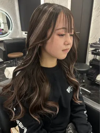 ロング LOHAS 優来（ユラ）のヘアスタイル