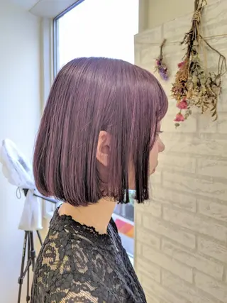 ショート カラー 💜ツヤヘアケア🩷 サトウシュンスケのヘアスタイル
