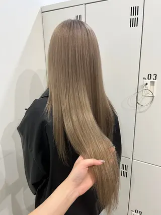 ロング FENICE on the beach所属・タニ ヒナタのヘアスタイル