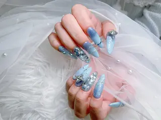 ネイル 🌈 Laule'aのネイルデザイン