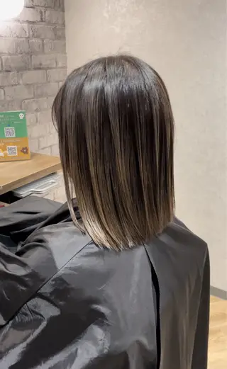 セミロング labimani所属・阪急箕面駅 ショートモデル募集のヘアスタイル