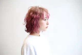 ミディアム カラー 山口 美咲のヘアスタイル