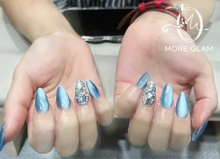 ネイル More Glam 池袋東口店のネイルデザイン