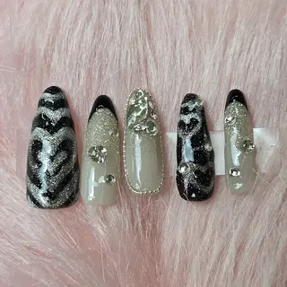 ネイル MIHANA ネイルサロンのネイルデザイン