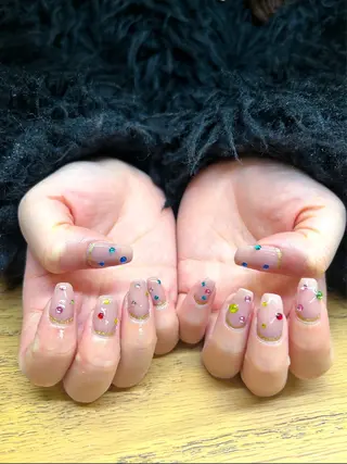 ネイル ネイルサロンエーナイン札幌大通本店所属・宇野 舞美のネイルデザイン