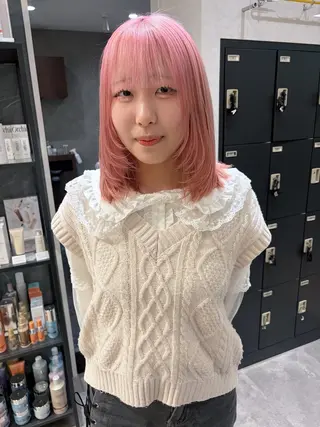 ミディアム Maria 梅田/デザインカラーのヘアスタイル