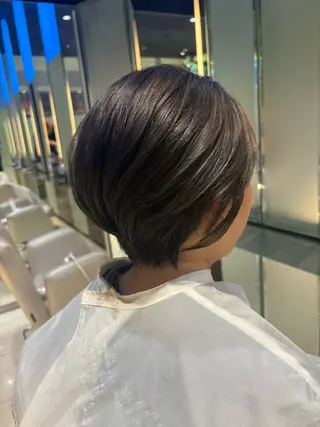 ショート カラー JEAN CLAUDE BIGUINE 横浜ベイクォーター店所属・Koharu 髪質改善カラーのヘアスタイル