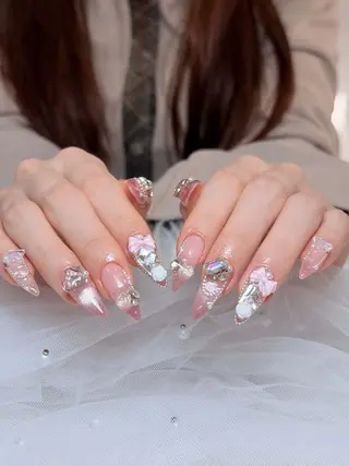 ネイル Julli NailStudioのネイルデザイン