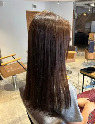 ロング カラー まるやま ゆいかのヘアスタイル