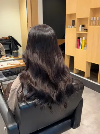 ロング 滑川 吏音のヘアスタイル