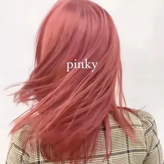 ショート カラー ハイトーン特化サロン 代表　中谷蓮のヘアスタイル