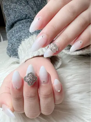 ネイル シェヌネイル JURAのネイルデザイン