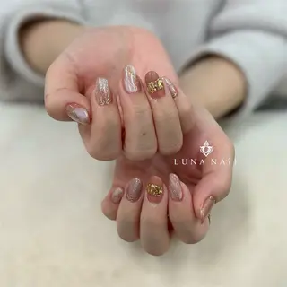 ネイル アトリエ　ミモザ所属・いまむら あかりのネイルデザイン