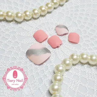 ネイル tiarynail K Kのネイルデザイン