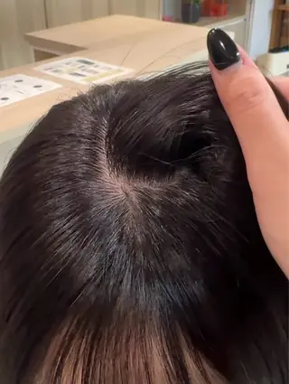 カラー 山本 琴音のヘアスタイル