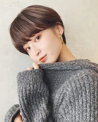 ショート カラー hollo所属・hollo 原宿のヘアスタイル
