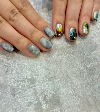 ネイル 安藤 彩乃のネイルデザイン