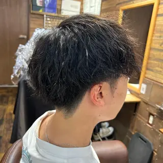 ショート パーマ メンズ ツイスパ/メンズ特化 🦋𝑺𝑶𝑵𝑬のヘアスタイル