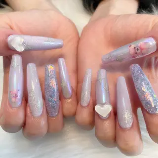 ネイル ゴテゴテ💙ワンホン リオナのネイルデザイン