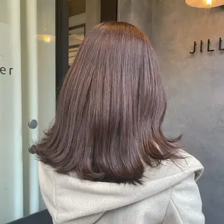 ミディアム N°　jillva 腰山 菜々美のヘアスタイル