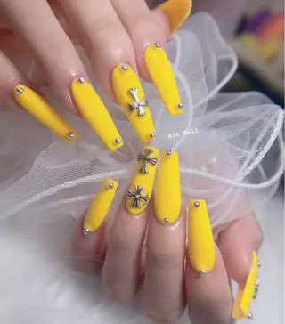 ネイル HIN NAILのネイルデザイン