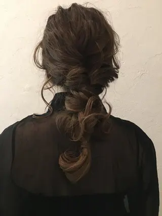 ミディアム BRUNTJET所属・MAEDA MADOKAのヘアスタイル