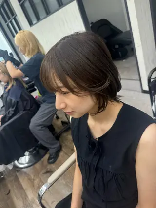 ミディアム 花見 亜沙美のヘアスタイル