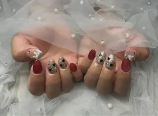 ネイル Nherb所属・佐藤 友里絵のネイルデザイン