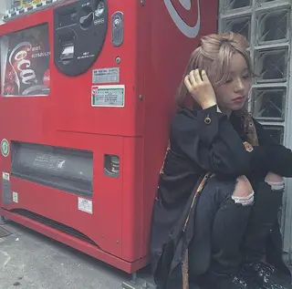 ショート カラー ヘアアレンジ ハイトーン✨最新髪質 改善👩ryuyaのヘアスタイル