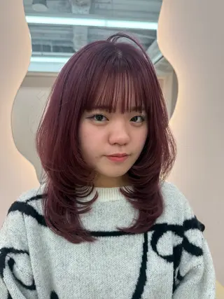 ミディアム YOLO 渋谷 RIONAのヘアスタイル