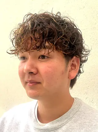 ショート パーマ メンズ パーマ/縮毛矯正 揚村武斗のヘアスタイル