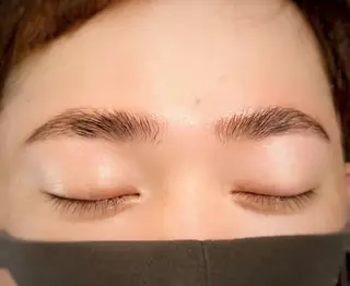 アイブロウ 眉毛まつ毛専門店 uralogeのマツエク・マツパデザイン