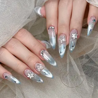 ネイル Maggie Nail🦩のネイルデザイン