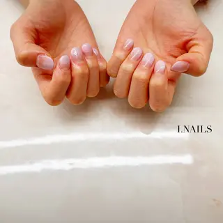 ネイル アイネイルズ所属・早川 梓のネイルデザイン