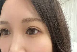 マツエク・マツパ WHITE EYE 表参道眉毛専門店所属・原宿/表参道🤍 akari🍎の眉毛・アイブロウイメージ