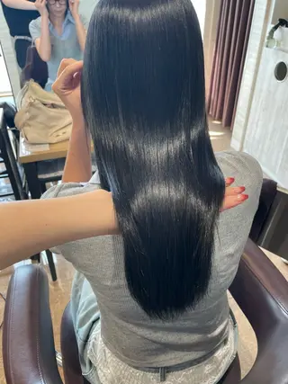 ロング Plus lib 伊東 美咲のヘアスタイル