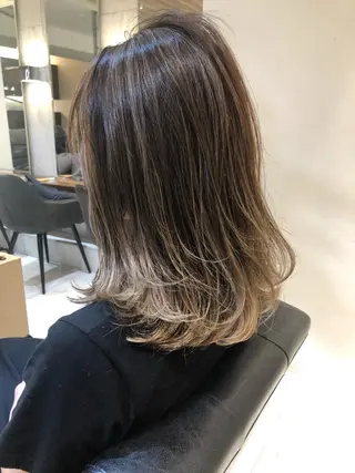 ミディアム カラー ⭐️横浜ブリーチ特化 美容師　堤涼⭐️のヘアスタイル