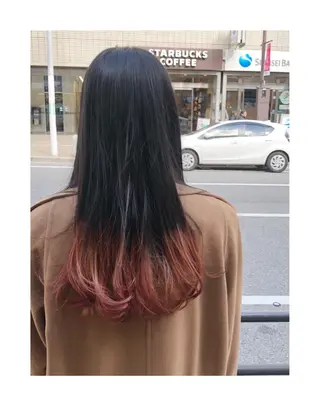 セミロング カラー クオーレ hairのヘアスタイル